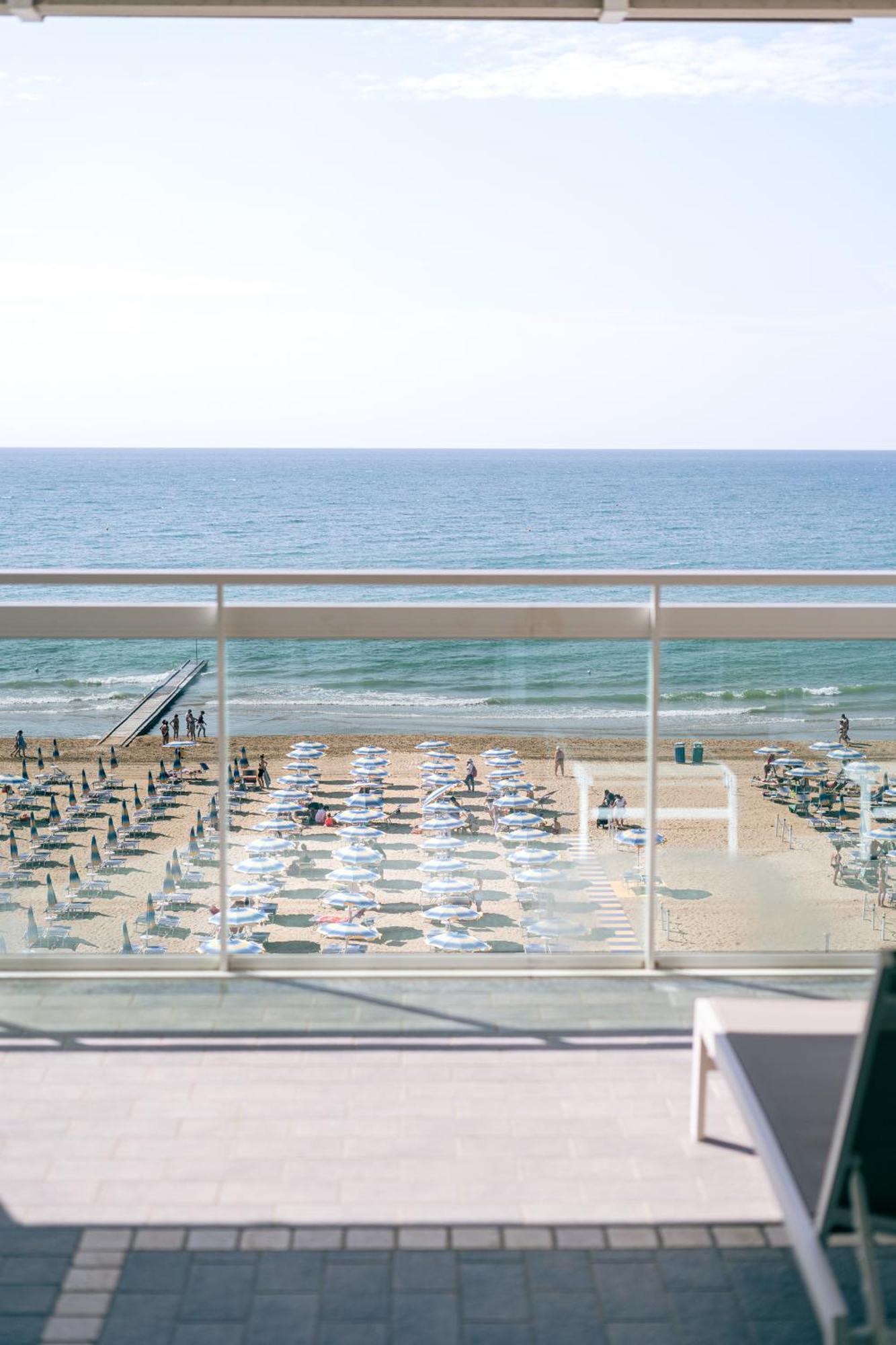 Hotel Orizzonte リド・ディ・イエゾロ エクステリア 写真